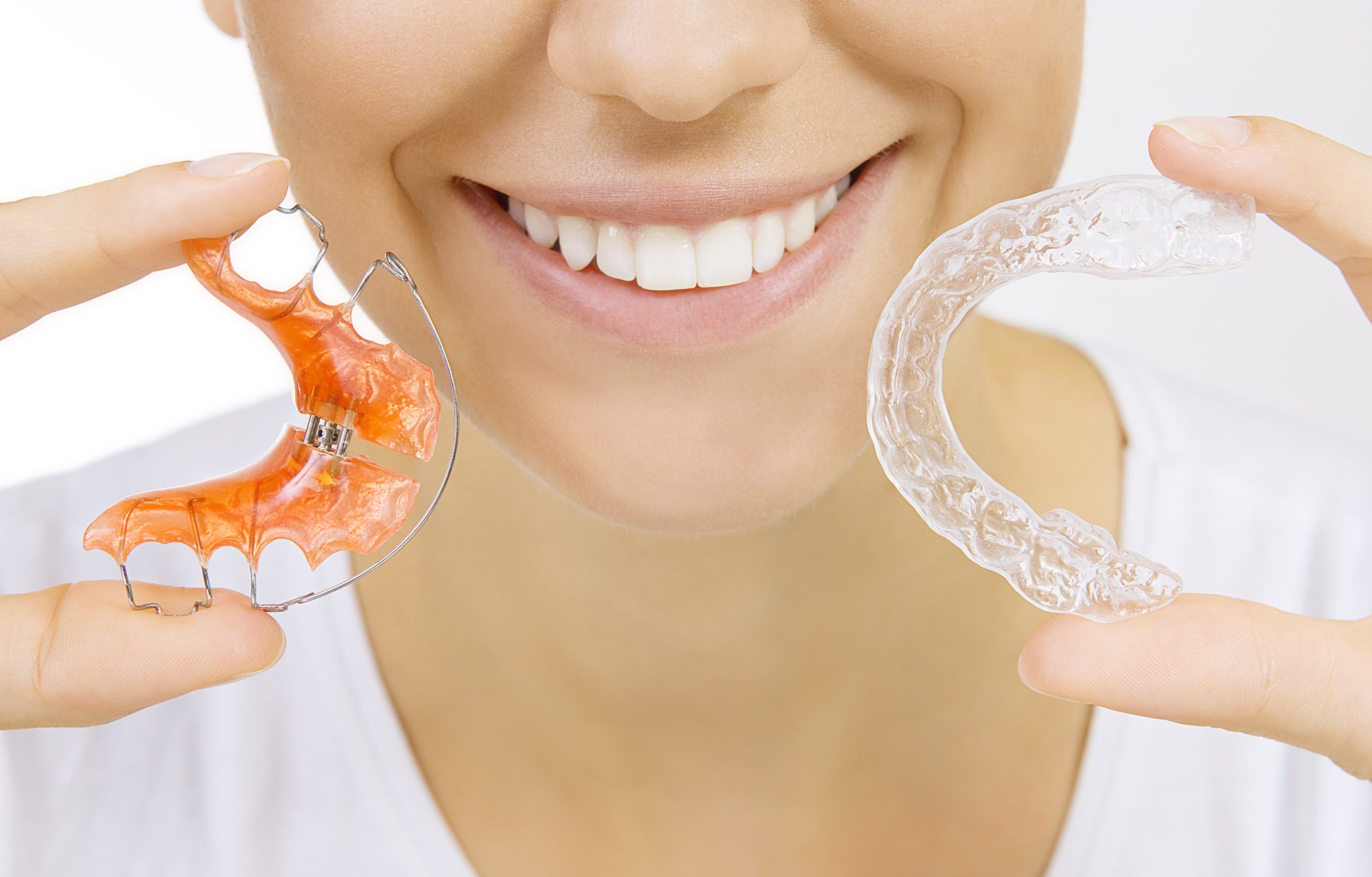 fixed vs removable orthodontic appliance